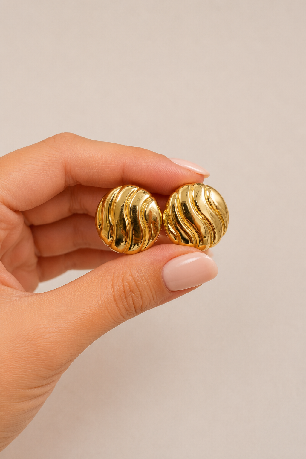 Bossa - Round Stud Earrings