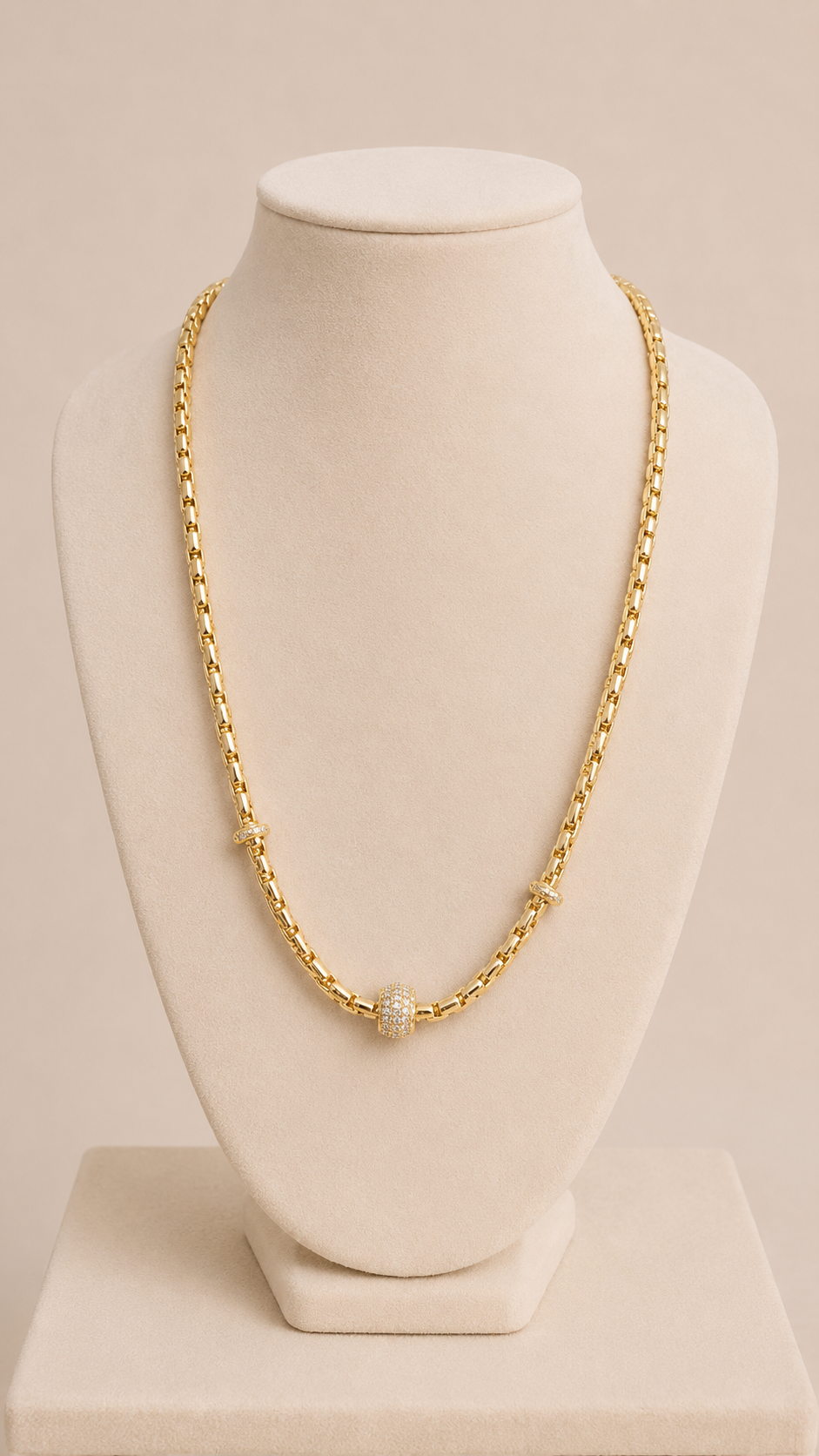 Bossa - Chain Necklace with Crystal Pendant