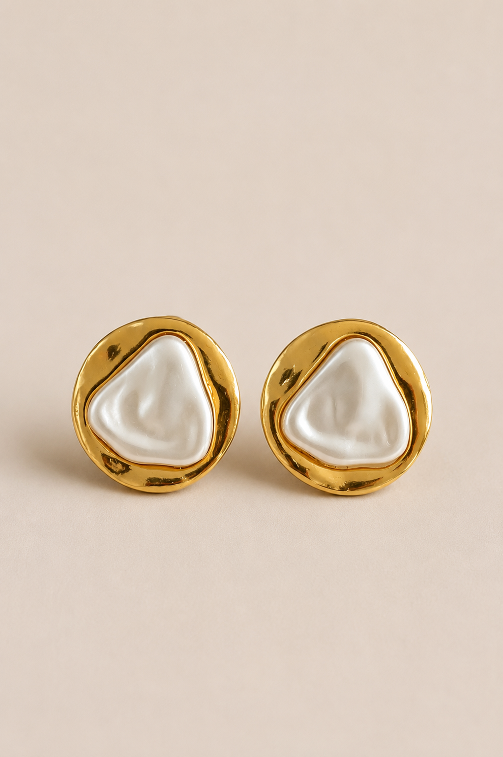Bossa - Mother Pearl Gold Earrings