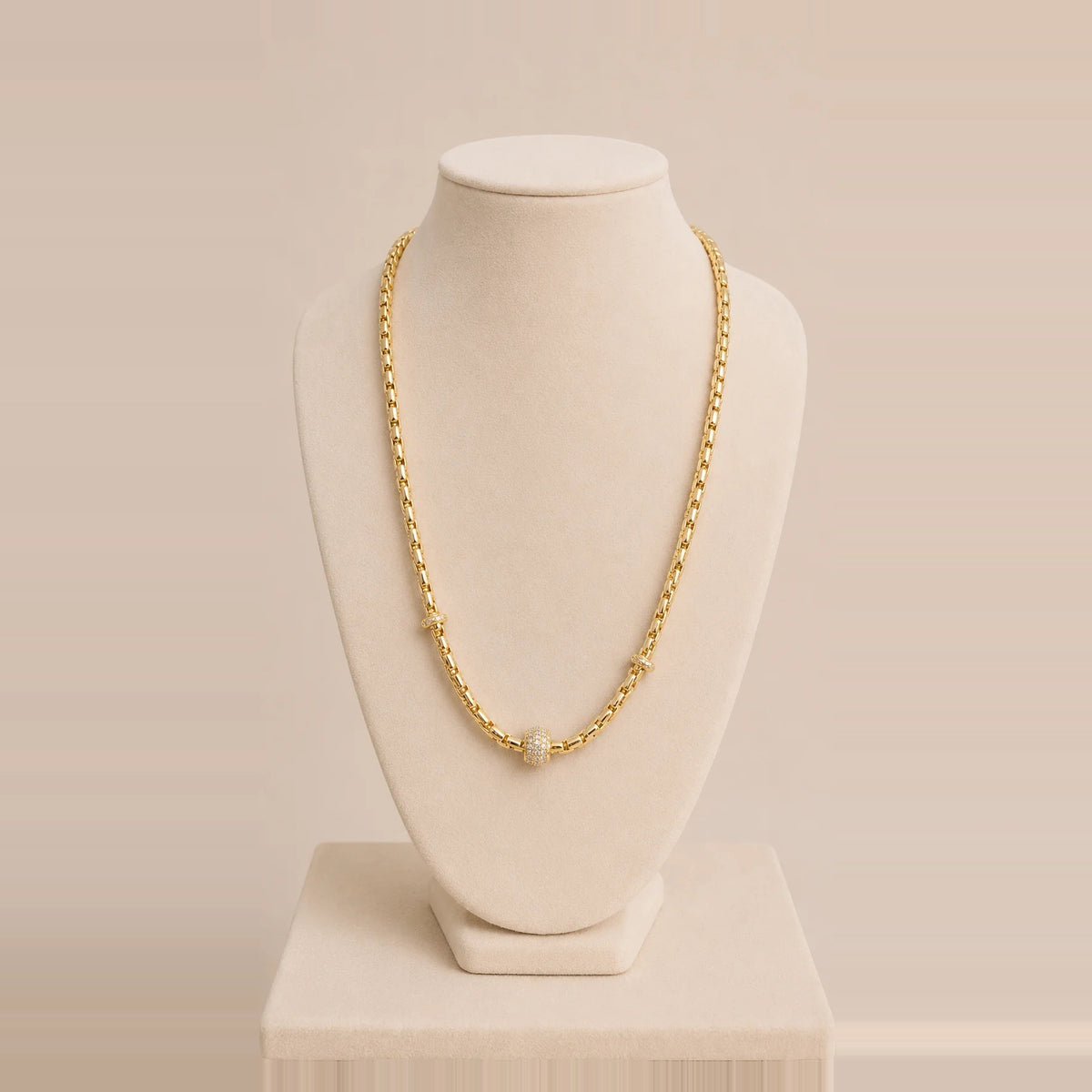 Bossa - Chain Necklace with Crystal Pendant
